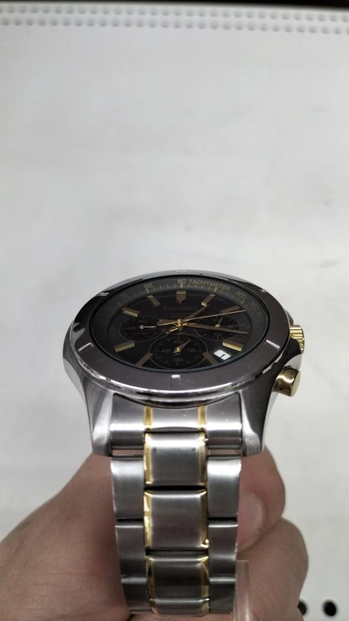 SEIKO Quarz-Chronograph 6T63-00G0 Silberfarben mit Kratzern
