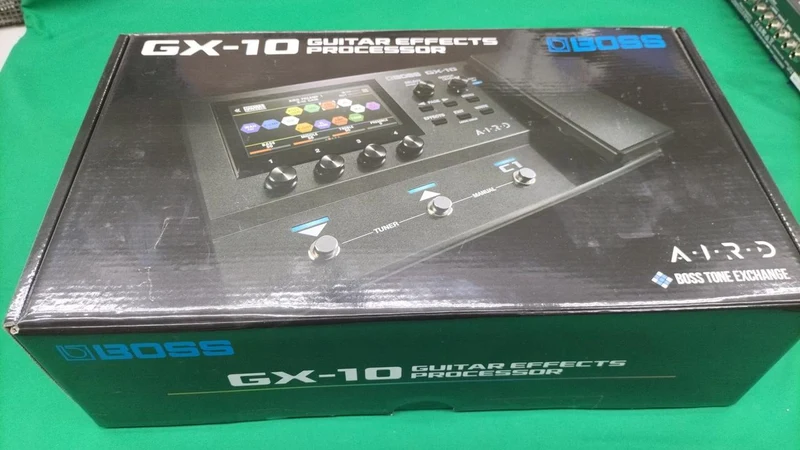 BOSS Multi-Effektgerät GX-10