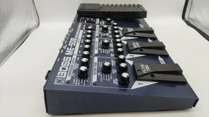 BOSS Multi-Effektpedal ME-50B