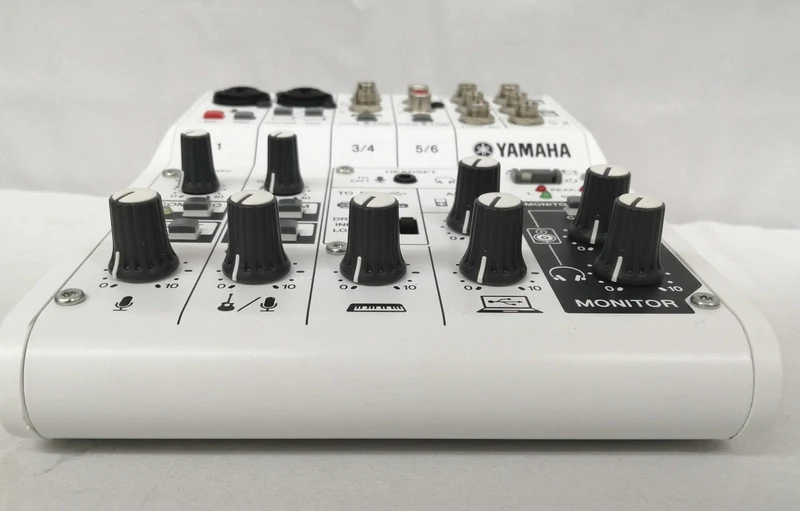 YAMAHA Mixer AG06