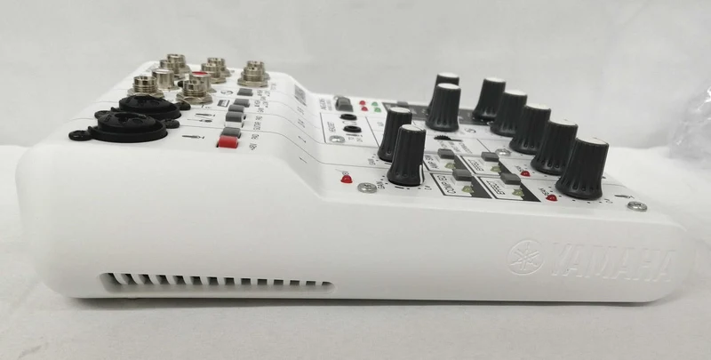 YAMAHA Mixer AG06