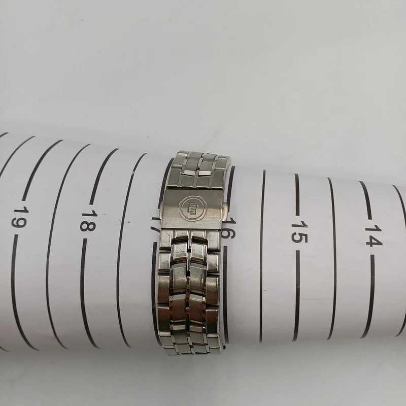 CITIZEN EXCEED Radio Solar H110-T009417