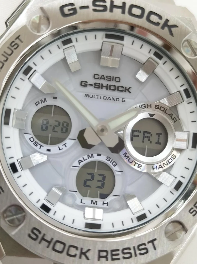 CASIO G-SHOCK GST-W110D