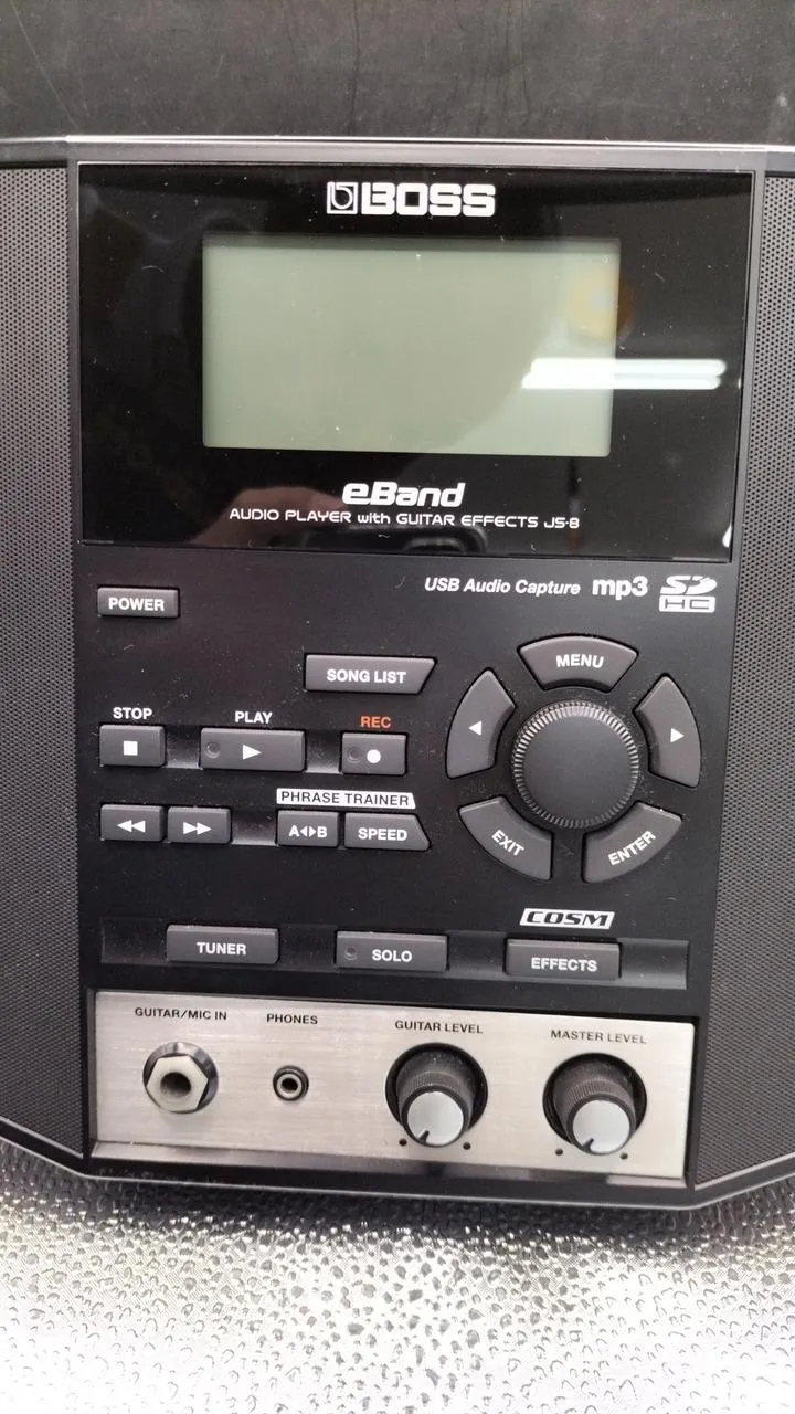 BOSS Multi-Effektpedal JS-8