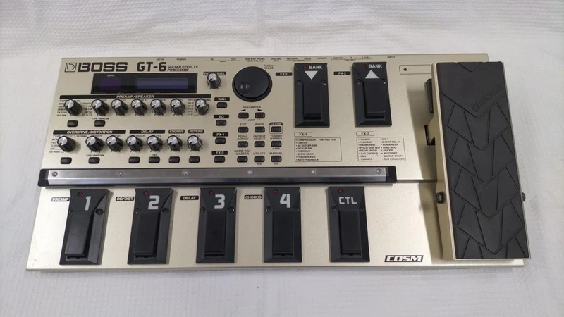 BOSS Multi-Effektgerät GT-6
