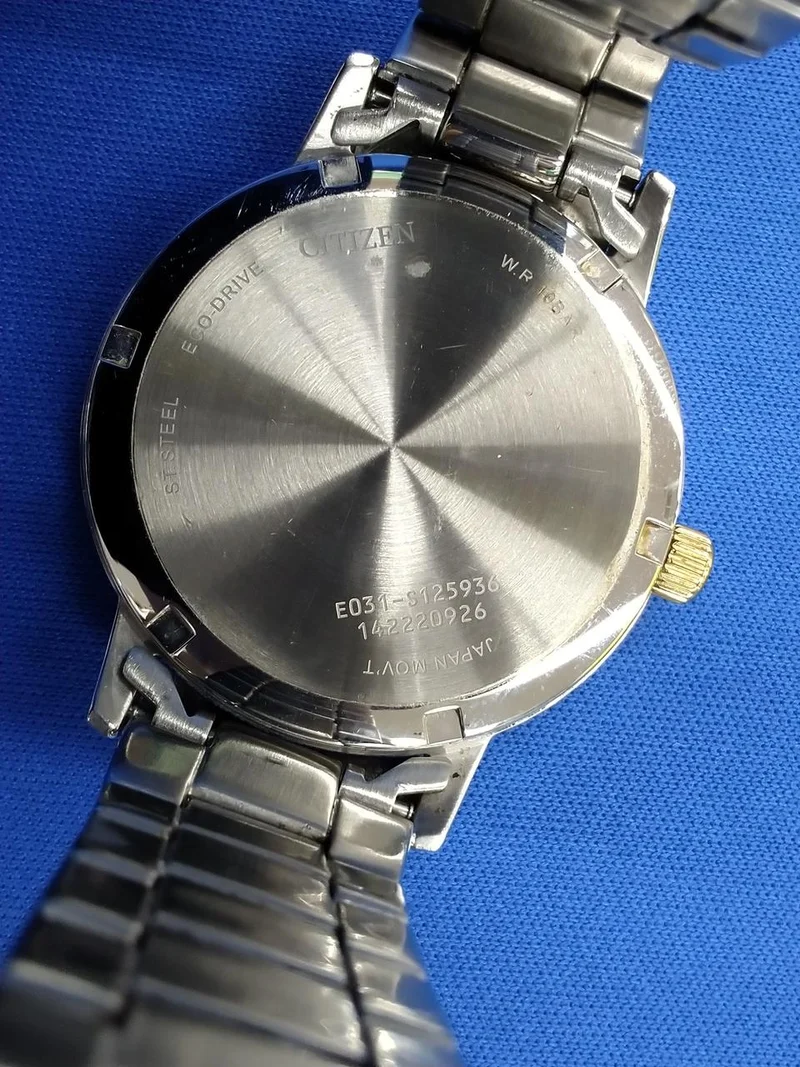 CITIZEN Quarz-Armbanduhr E031-S125936