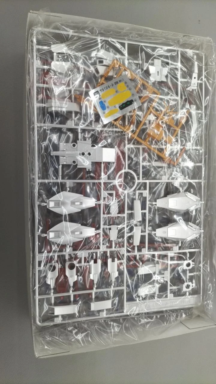 BANDAI Plastikmodell MSZ-006 Zeta Gundam