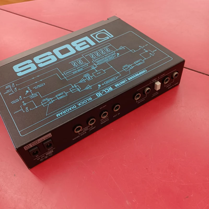BOSS Effektpedal RCL-10