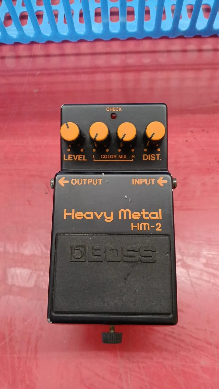 BOSS Distortion HM-2