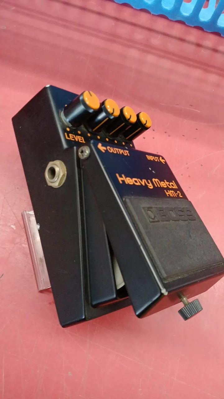BOSS Distortion HM-2