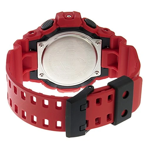 CASIO G-SHOCK GA-700-4A Herren-Sportuhr mit analoger und digitaler Anzeige (Rot/Schwarz) [Parallelimport]
