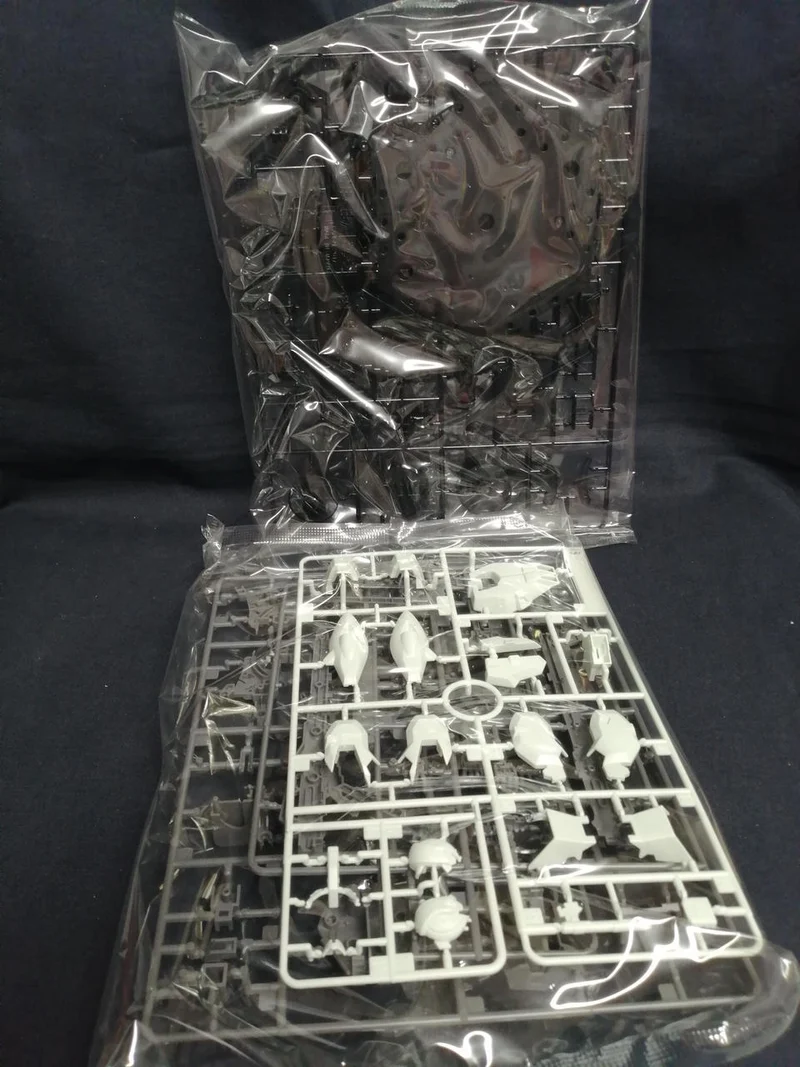 BANDAI SPIRITS HG Gundam Base Limited Moon Gundam (mit Langgewehr)