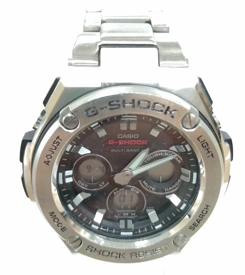CASIO Edelstahl G SHOCK GST-W3100 / Leichte Flecken