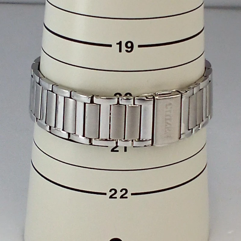 CITIZEN Solar-Armbanduhr E011-S045193