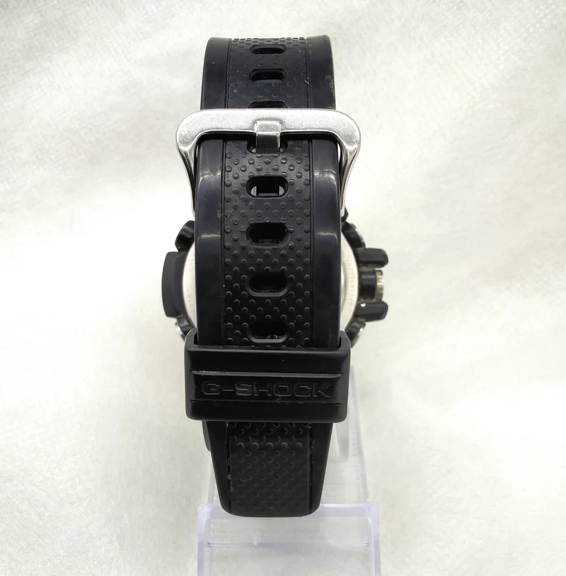 CASIO G-SHOCK Tough Solar GST-B100 Starke Kratzer