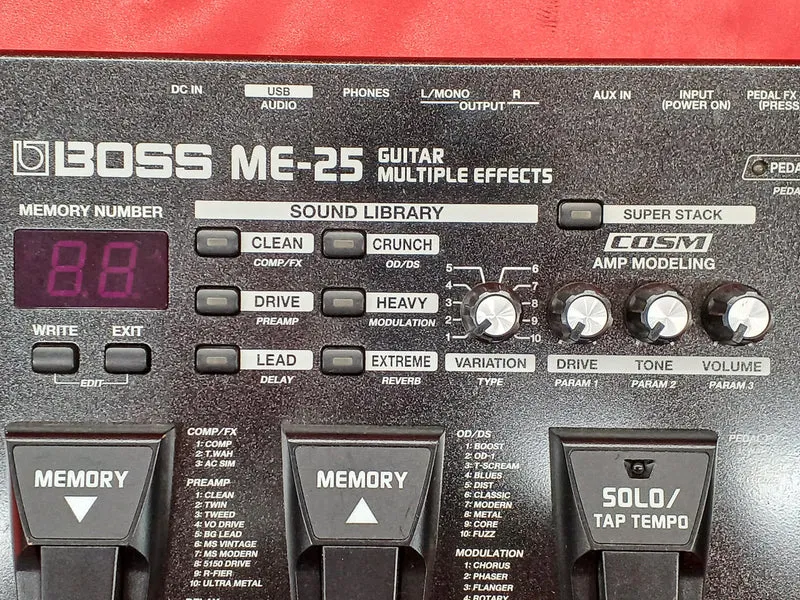 BOSS Multi-Effektpedal für Gitarre ME-25