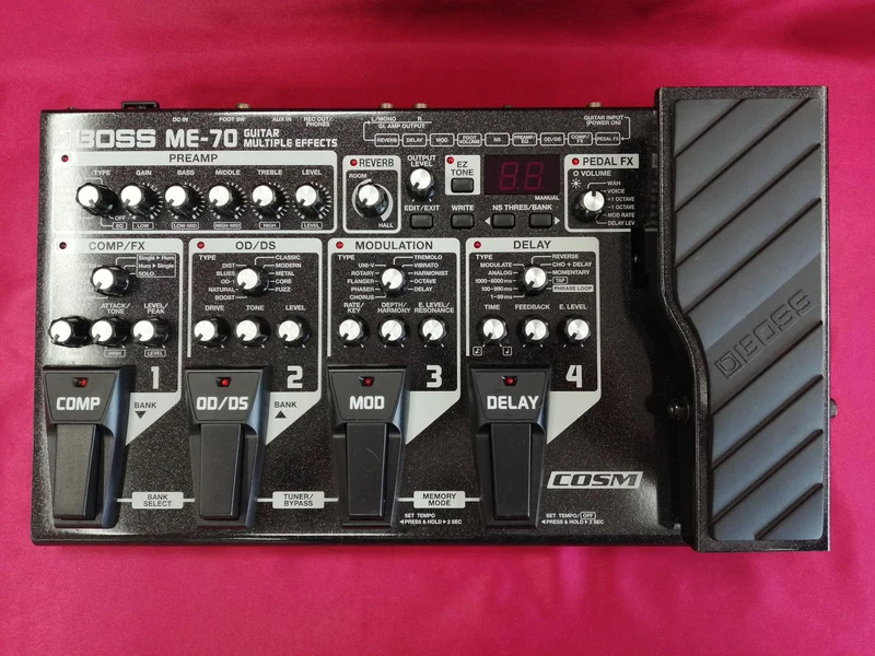 BOSS Multi-Effektpedal ME-70