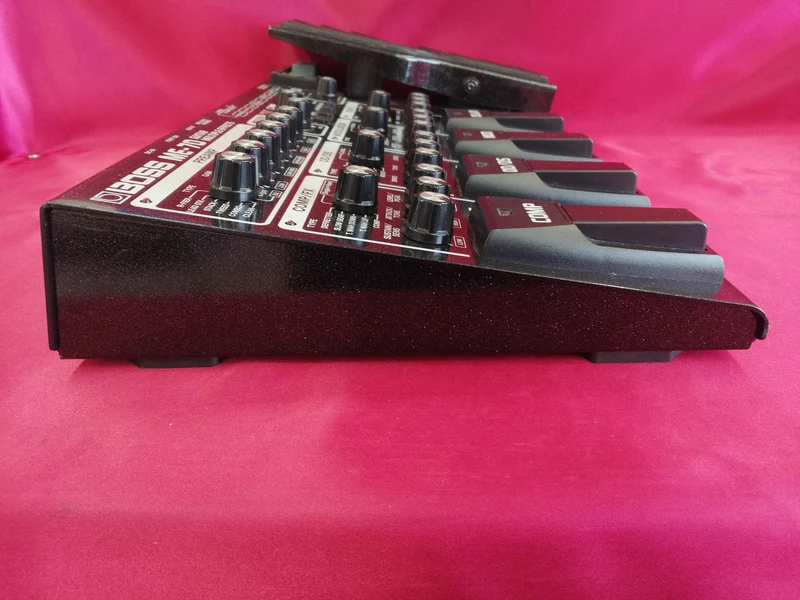 BOSS Multi-Effektpedal ME-70