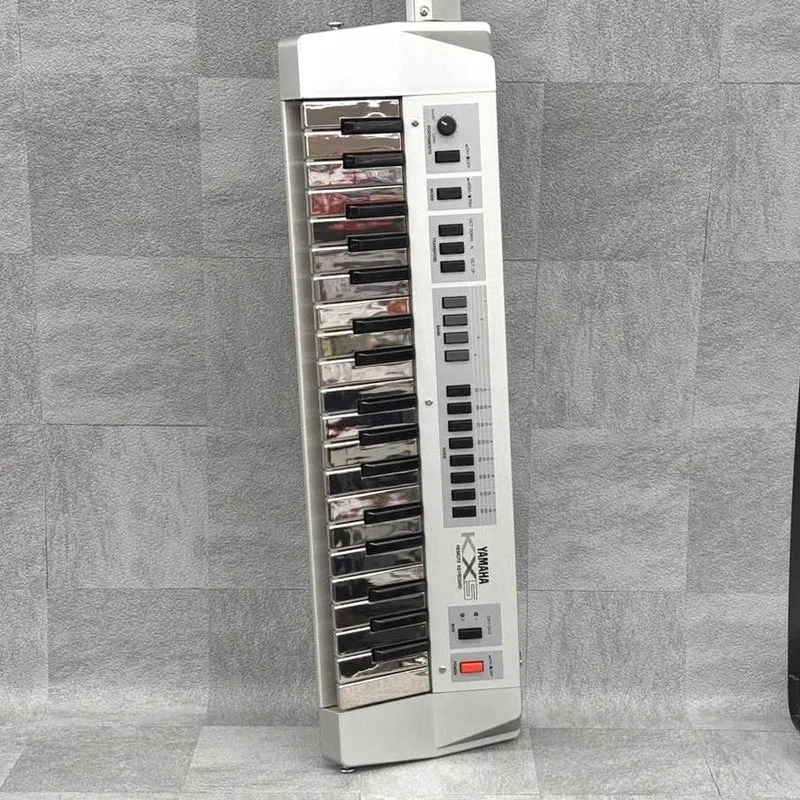 YAMAHA Schultertastatur KX5 D-VERSION