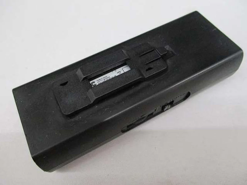 IK MULTIMEDIA [Schrottartikel] Mobile Audio-Schnittstelle + Netzteil iRig HD2 + iRig Power Bridge