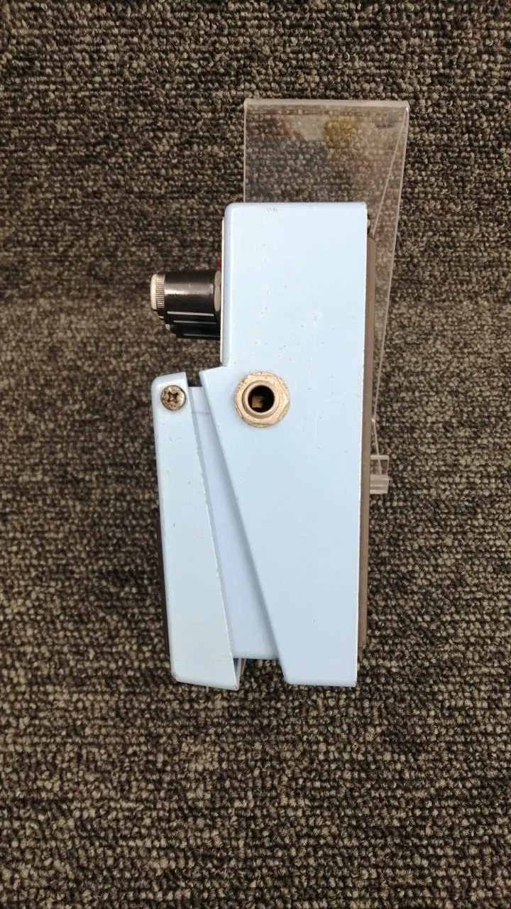 BOSS Effektpedal CH-1