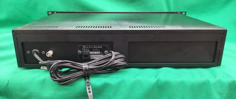 ROLAND Vocoder SVC-350