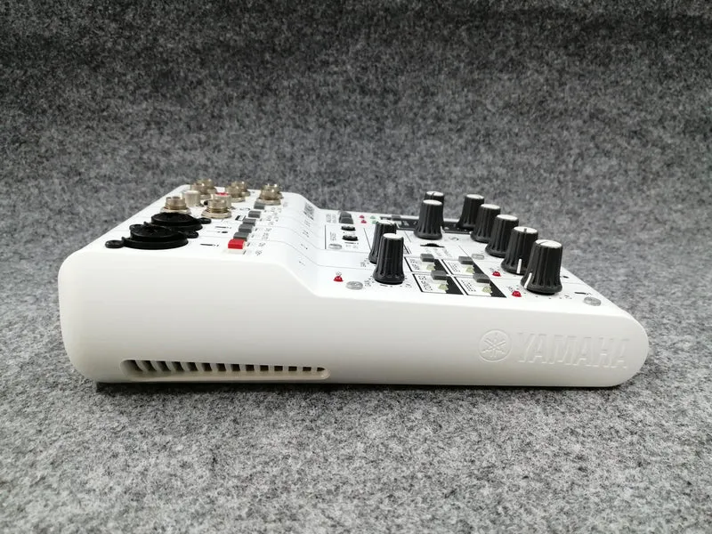YAMAHA Mixer AG06