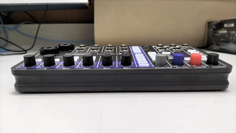 ZOOM Digitalmixer LIVE TRAK L6