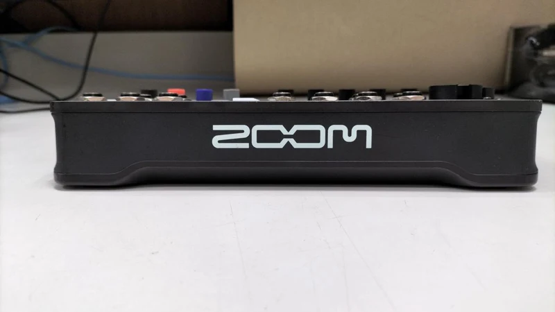 ZOOM Digitalmixer LIVE TRAK L6