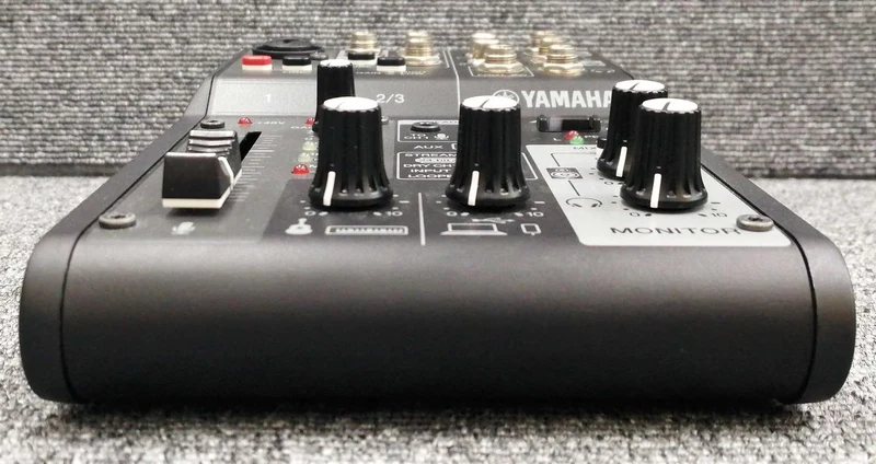 YAMAHA Mixer AG03MK2