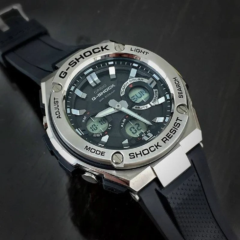CASIO G-SHOCK G-STEEL Analog-Digital Funkgesteuerte Solaruhr GST-W110-1A / GST-W110-1AER (Auslandsmodell - Gleiches Modell wie das Inlandsmodell GST-W110-1AJF) Herrenuhr [Parallelimport]