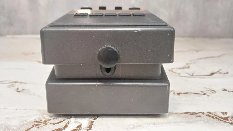 BOSS Effektpedal MT-2