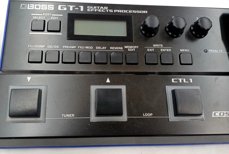 BOSS Multi-Effektgerät GT-1