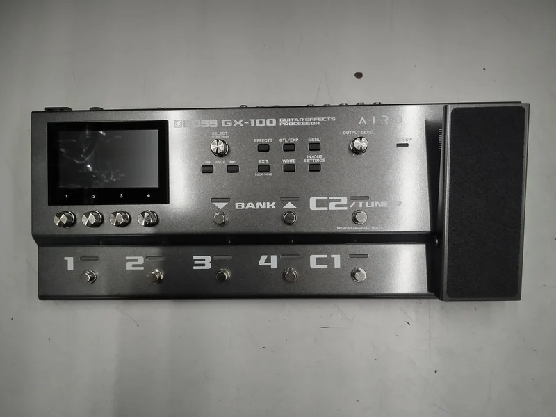 BOSS Multi-Effektpedal GX-100
