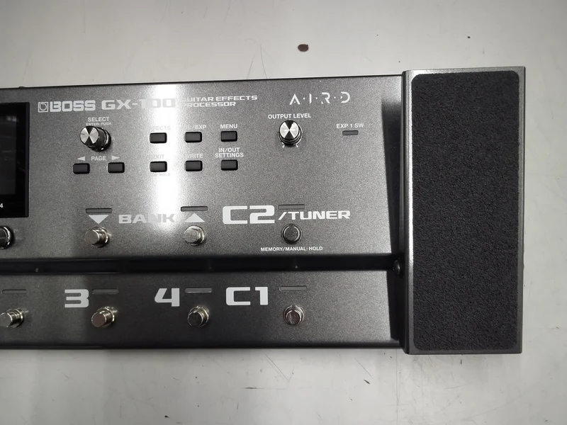 BOSS Multi-Effektpedal GX-100