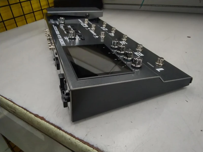 BOSS Multi-Effektpedal GX-100