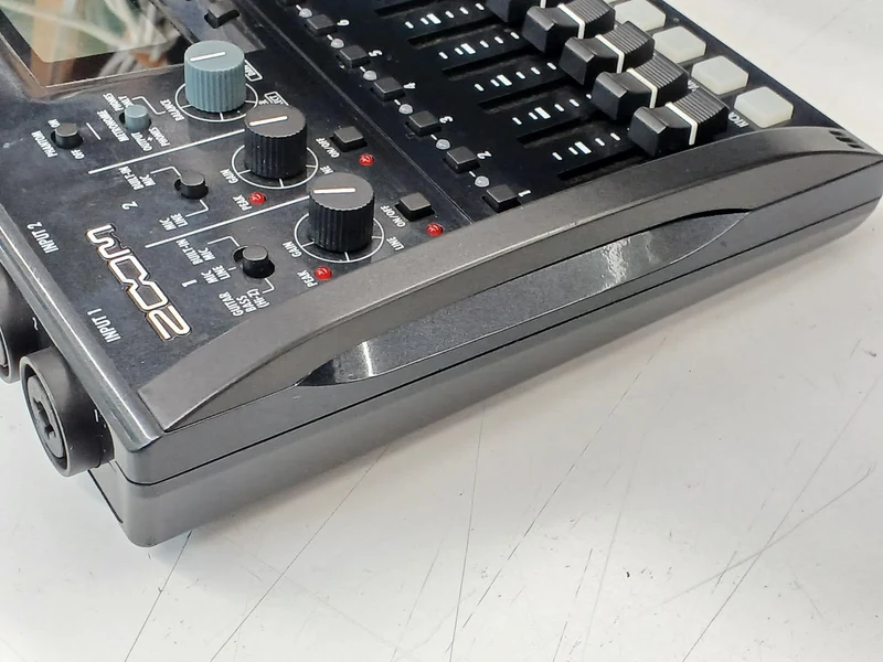 ZOOM MTR R8