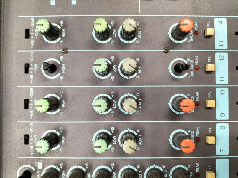 YAMAHA Analog MTR MM1402