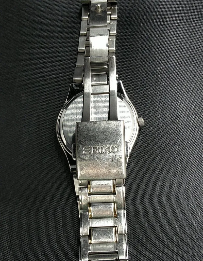 SEIKO Armbanduhr (Solar) V145-0BK0