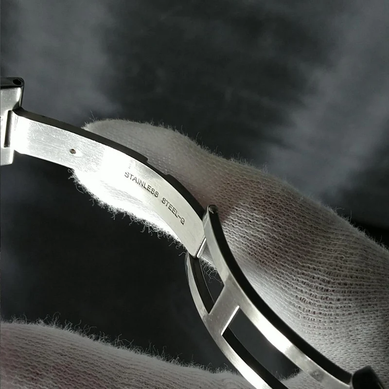 SEIKO Armbanduhr (Solar) V145-0BK0
