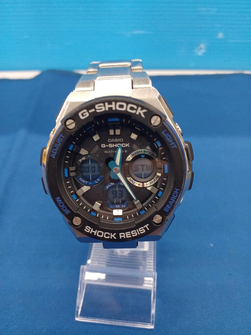 CASIO G-SHOCK GST-W100 GST-W100