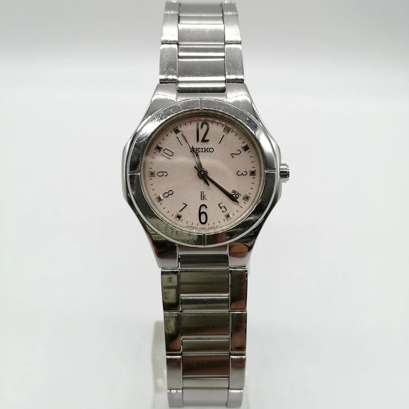 SEIKO Quarz-Armbanduhr 7N82-0AX0