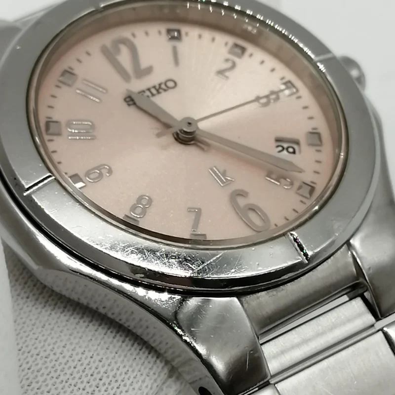 SEIKO Quarz-Armbanduhr 7N82-0AX0