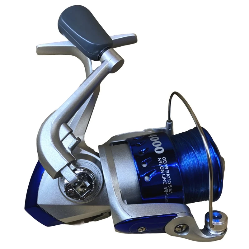 Riseway Basic Spin 4000 Spinnrolle mit 130 m #4 Schnur (Blau)