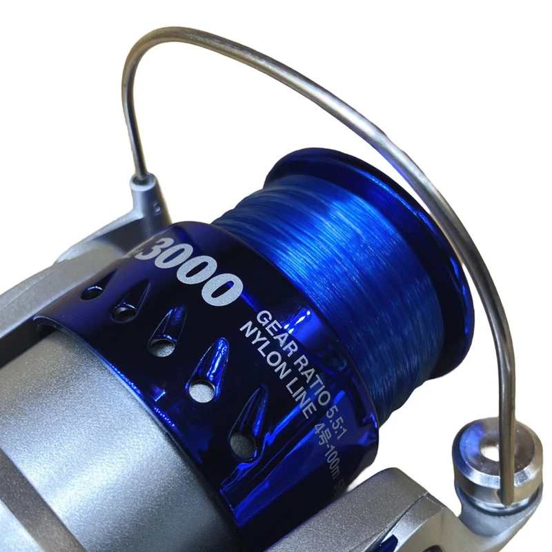 Riseway Basic Spin 3000 Spinnrolle mit 110 m #4 Schnur (Blau)