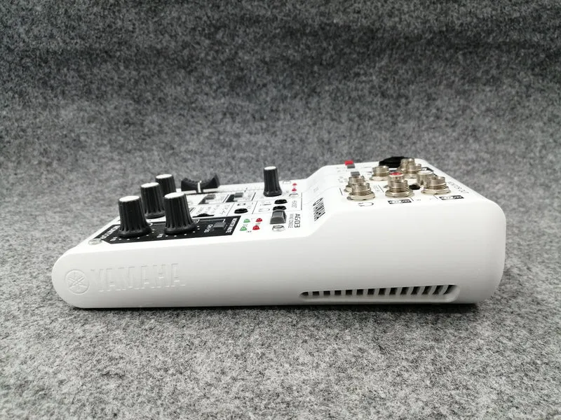 YAMAHA Mixer AG03