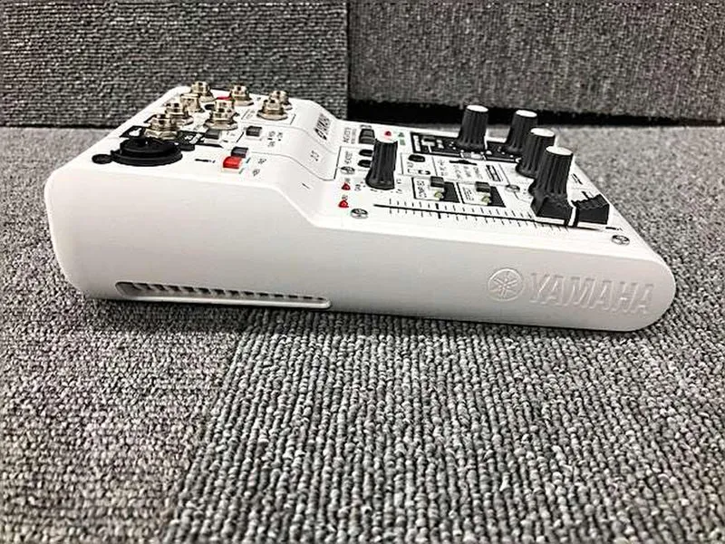 YAMAHA Analogmixer AG03