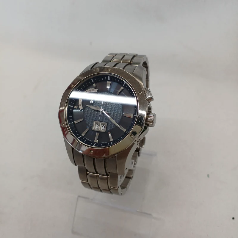 SEIKO Solar-Armbanduhr 8B43-0AA0