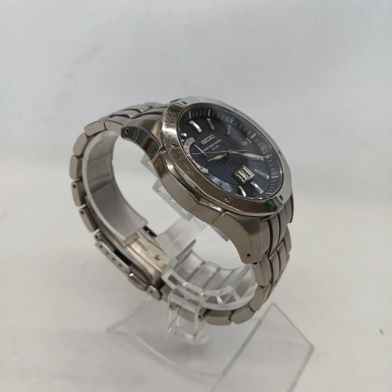 SEIKO Solar-Armbanduhr 8B43-0AA0