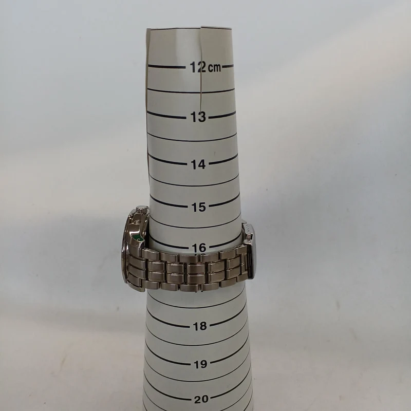 SEIKO Solar-Armbanduhr 8B43-0AA0